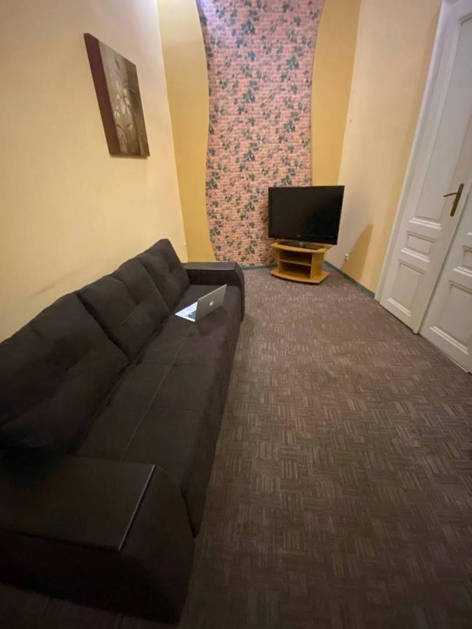 Apartment Veronica In Center Львов Экстерьер фото